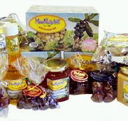 MacNuts WA Shop and Factory - Airlie Beach Holiday