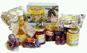 MacNuts WA Shop And Factory - Airlie Beach Holiday 0