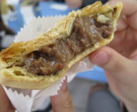 Robertson Pie Shop - Airlie Beach Holiday 2