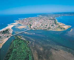 The Entrance Beach - Airlie Beach Holiday 0