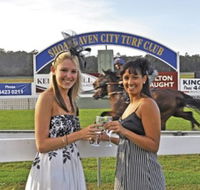 Shoalhaven City Turf Club - Airlie Beach Holiday