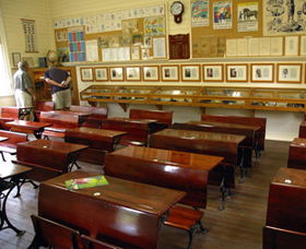 Alumny Creek School Museum And Reserve - Airlie Beach Holiday 0