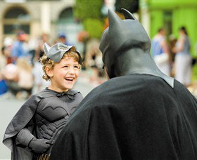 Warner Bros. Movie World - Airlie Beach Holiday 1