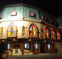 Draculas Cabaret Restaurant