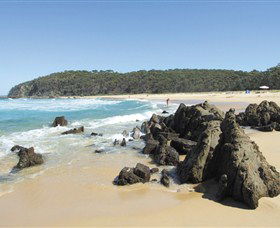 Armands Beach Bermagui - Airlie Beach Holiday 0
