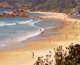 Flynns Beach ACT Airlie Beach Holiday