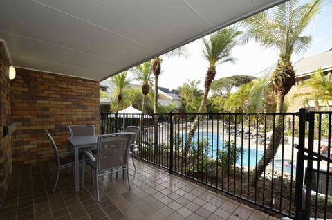 Glen Eden Beach Resort - Airlie Beach Holiday 1