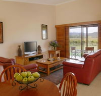 Nightingale Wines Luxury Villas - Airlie Beach Holiday