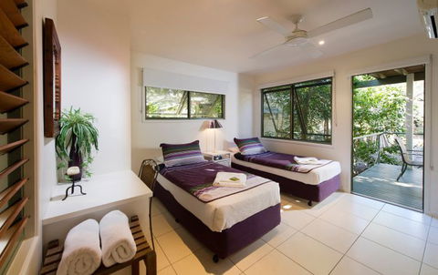 The Retreat Beach Houses - Airlie Beach Holiday 8