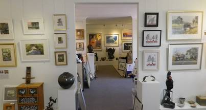 Art On Cairncross - Airlie Beach Holiday 3