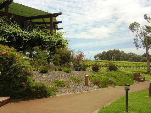 Margaret River, Caves, Wine And Cape Leeuwin Lighthouse Tour From Perth - Airlie Beach Holiday 2