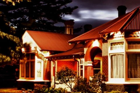 Altona Homestead Ghost Tour - Airlie Beach Holiday 4