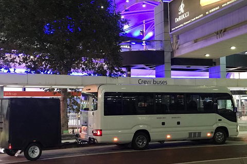 Airport Transfer 8Pax - Airlie Beach Holiday 1