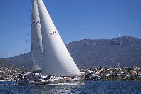 Half-Day Sailing On The Derwent River From Hobart - Airlie Beach Holiday 7