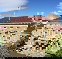 2-Hour Small-Group Walking Tour of Hobart - Airlie Beach Holiday