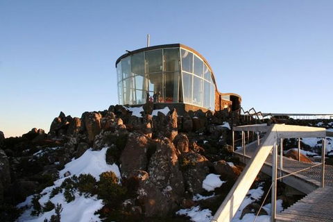 Cruise Ship Special Ex Hobart: Mt Wellington, Richmond, Bonorong With Free WiFi - Airlie Beach Holiday 0