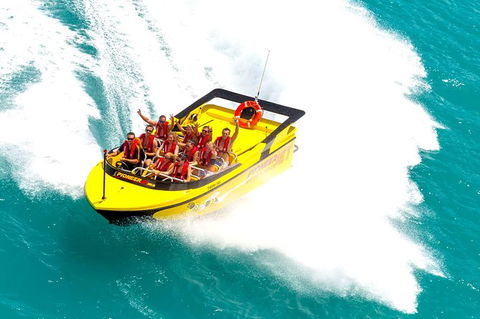 Airlie Beach Jet Boat Thrill Ride - Airlie Beach Holiday 7