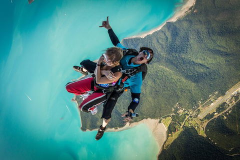 Airlie Beach Tandem Skydive - Airlie Beach Holiday 6