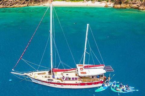 2-Day Whitsundays Sailing Adventure: SV Whitehaven - Airlie Beach Holiday 2