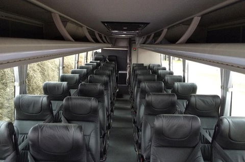 Alice Springs To Uluru (Ayers Rock) Coach Transfer - Airlie Beach Holiday 1
