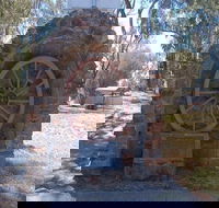 Jindera Pioneer Cairn - Airlie Beach Holiday