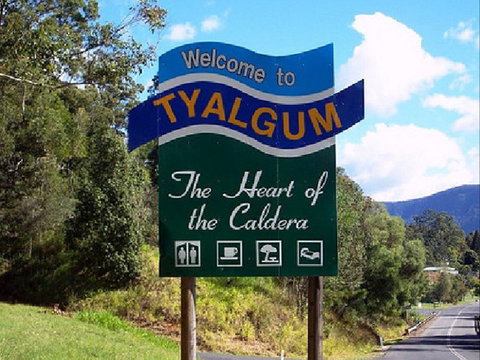 Tyalgum - Airlie Beach Holiday 0
