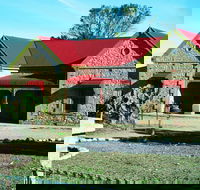 Balladonia - Airlie Beach Holiday