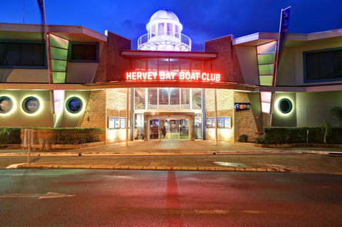 Hervey Bay Boat Club - Airlie Beach Holiday 0