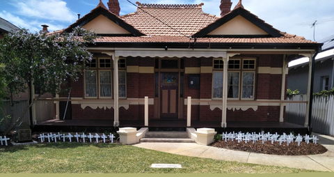 ANZAC Cottage - Airlie Beach Holiday 0
