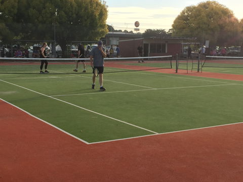 Crookwell Tennis Courts - Airlie Beach Holiday 0
