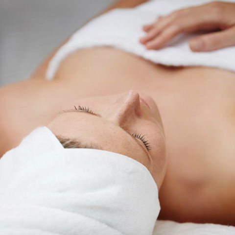Endota Spa Diamond Beach And Forster - Airlie Beach Holiday 0