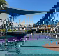 Lucindale - Airlie Beach Holiday