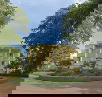 Clarendon - Airlie Beach Holiday