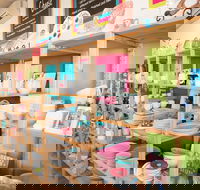 Colour My Pot - Airlie Beach Holiday