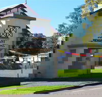 Cundletown and Lower Manning Historical  Society Inc - Airlie Beach Holiday