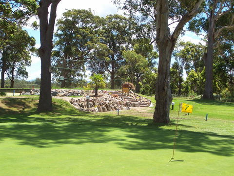 Frederickton Golf Club - Airlie Beach Holiday 0