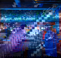 Holey Moley Bayside - Airlie Beach Holiday