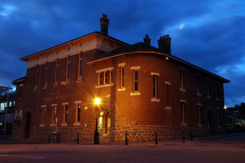 Albany Courthouse - Airlie Beach Holiday 1
