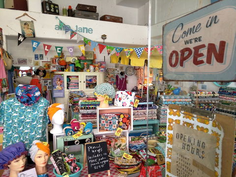 Alie Jane Travel Accessories And Designs - Airlie Beach Holiday 0