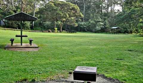 Cottonwood Glen Picnic Area - Airlie Beach Holiday 0