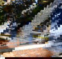 Lucindale Cemetery - Airlie Beach Holiday