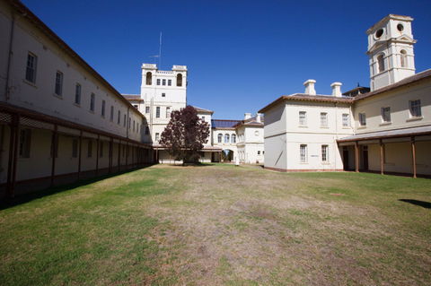 Aradale Lunatic Asylum - Airlie Beach Holiday 1