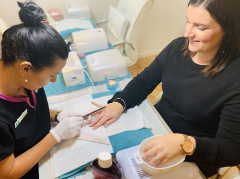 Ballina Health And Beauty Salon - Airlie Beach Holiday 0