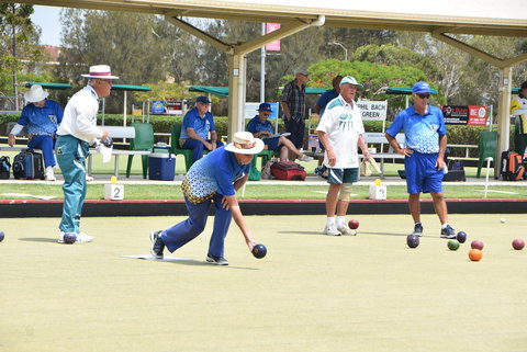 Cleveland Sharks Bowls Club - Airlie Beach Holiday 0