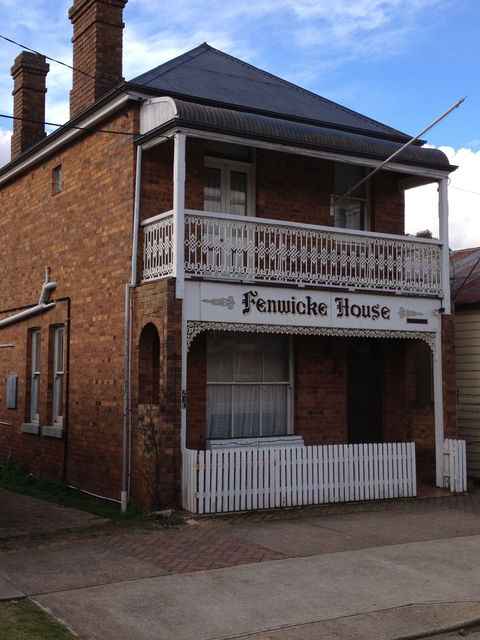 Historic Buildings Walking Tour - Airlie Beach Holiday 1