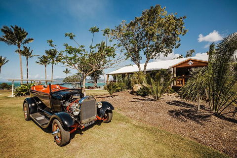 Drinks With A View At Northerlies Bar - Airlie Beach Holiday 5