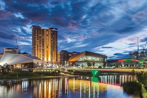 Arrival Private Transfers: Adelaide Airport ADL To Adelaide In Luxury Van - Airlie Beach Holiday 2