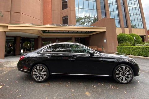 All Chauffeur Services - Airlie Beach Holiday 0