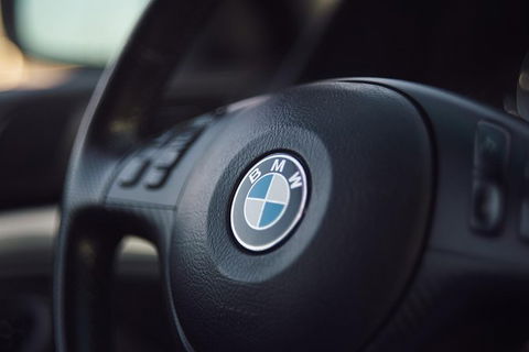 Arrival Private Transfer Melbourne Airport MEL To Melbourne City By Business Car - Airlie Beach Holiday 4