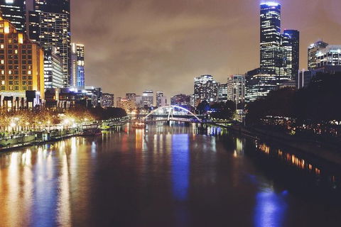 Arrival Private Transfers: Melbourne Airport MEL To Melbourne In Business Car - Airlie Beach Holiday 7
